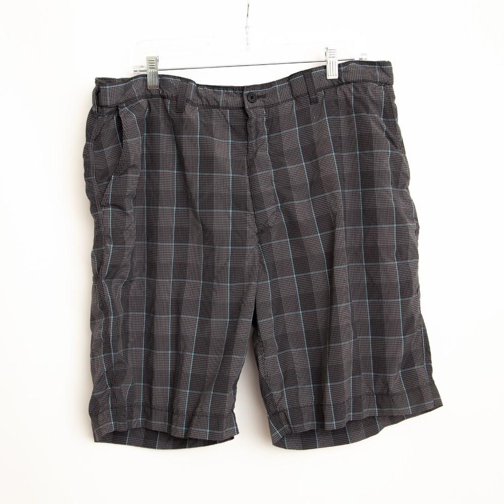 PGA Tour Men's 40 Waist Polyester Shorts - Black / Gray / Blue